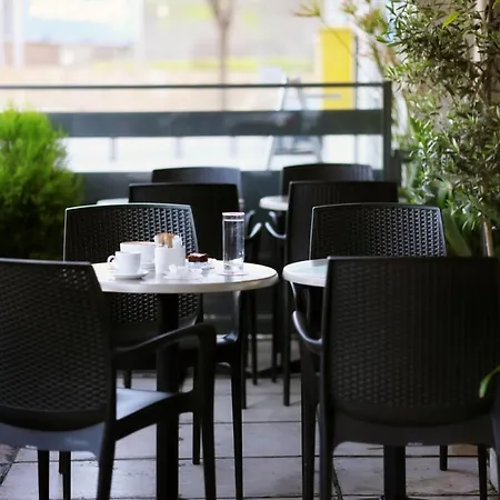 Abc Hotel